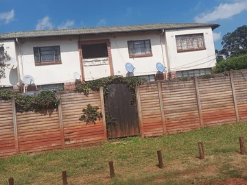 2 Bedroom Flat & Apartment